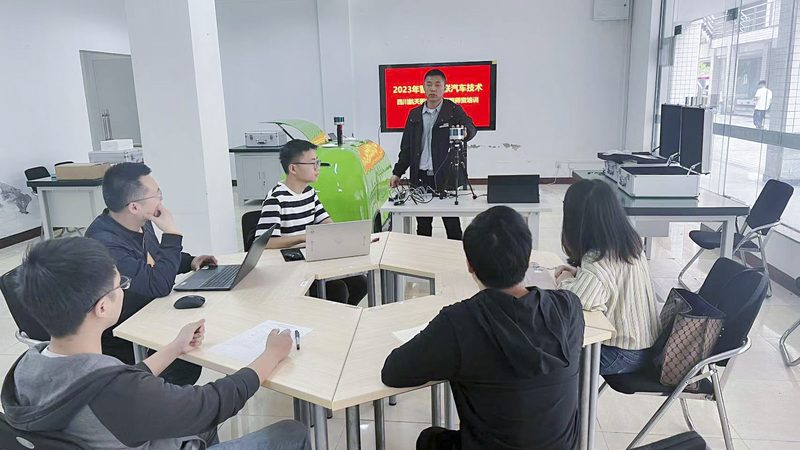 深圳学历提升自考和成考哪个更靠谱
