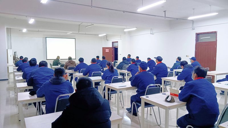 选择自考本科网络教育时，考生应关注以下几点：
